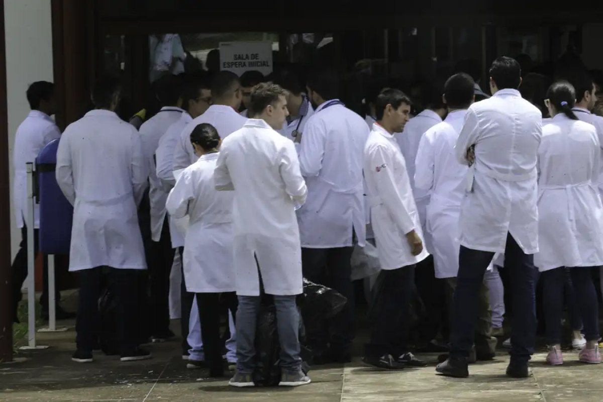 Prova do Revalida para médicos ocorre neste final de semana