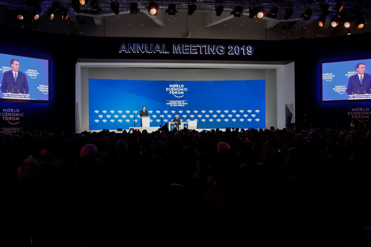 Fórum Econômico Mundial cria comissão de investigação após denúncias de assédio e racismo, diz jornal