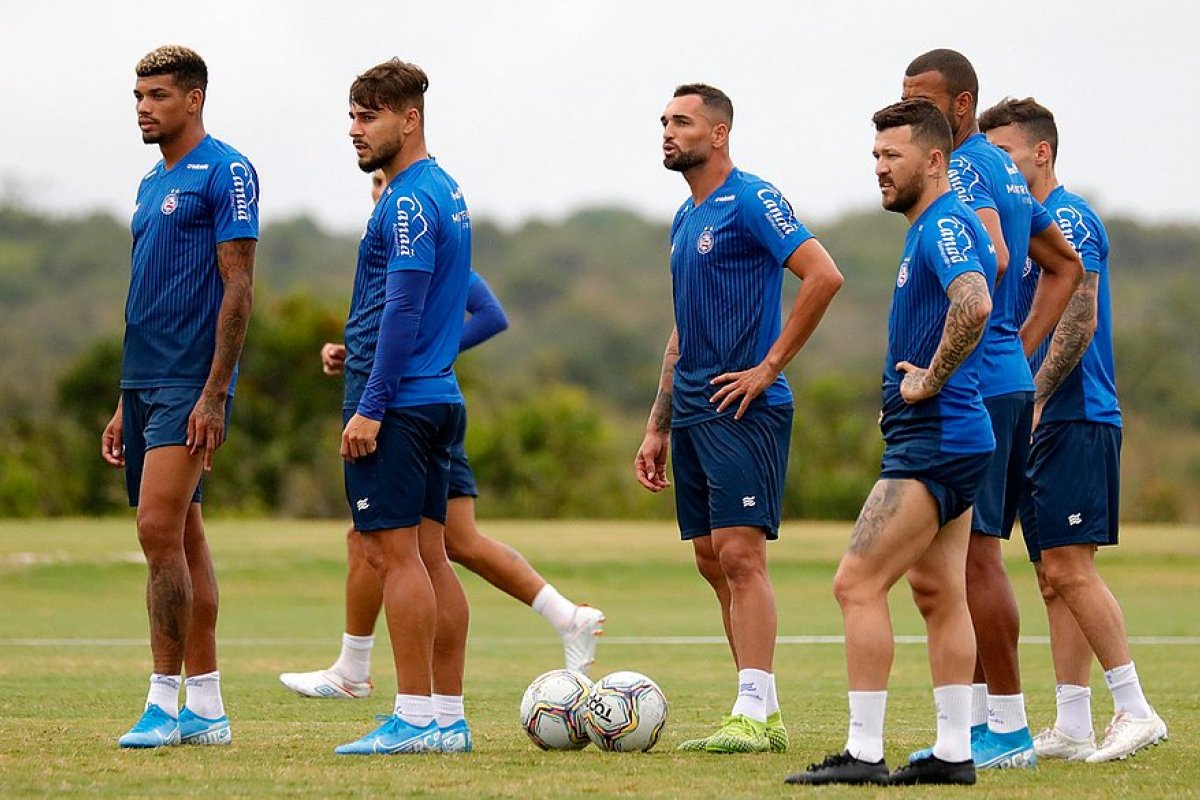 Bahia encara Santa Cruz pela Copa do Nordeste buscando primeiro triunfo na temporada