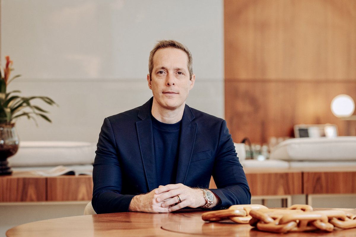 Médico baiano revoluciona a cirurgia facial em Salvador com técnicas inovadoras!