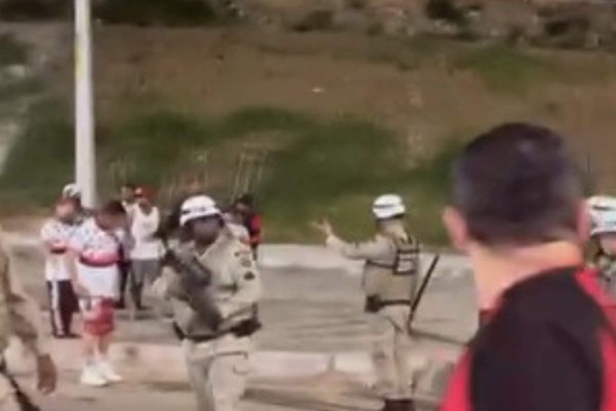 Seis torcedores são detidos por participar de tumulto após jogo entre Vitória e Flamengo no Barradão