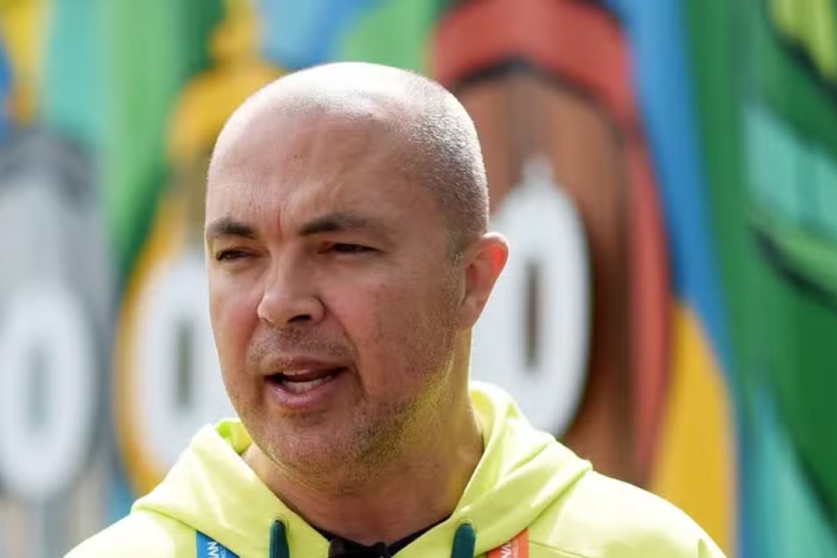 Sabotagem em trens afeta chefe da delegação do Brasil, que tenta chegar a Paris para abertura