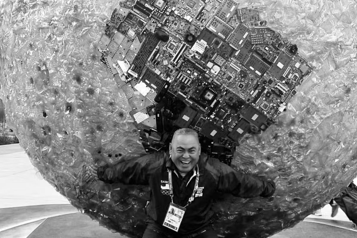 Treinador de boxe de Samoa morre na Vila Olímpica após sofrer parada cardíaca