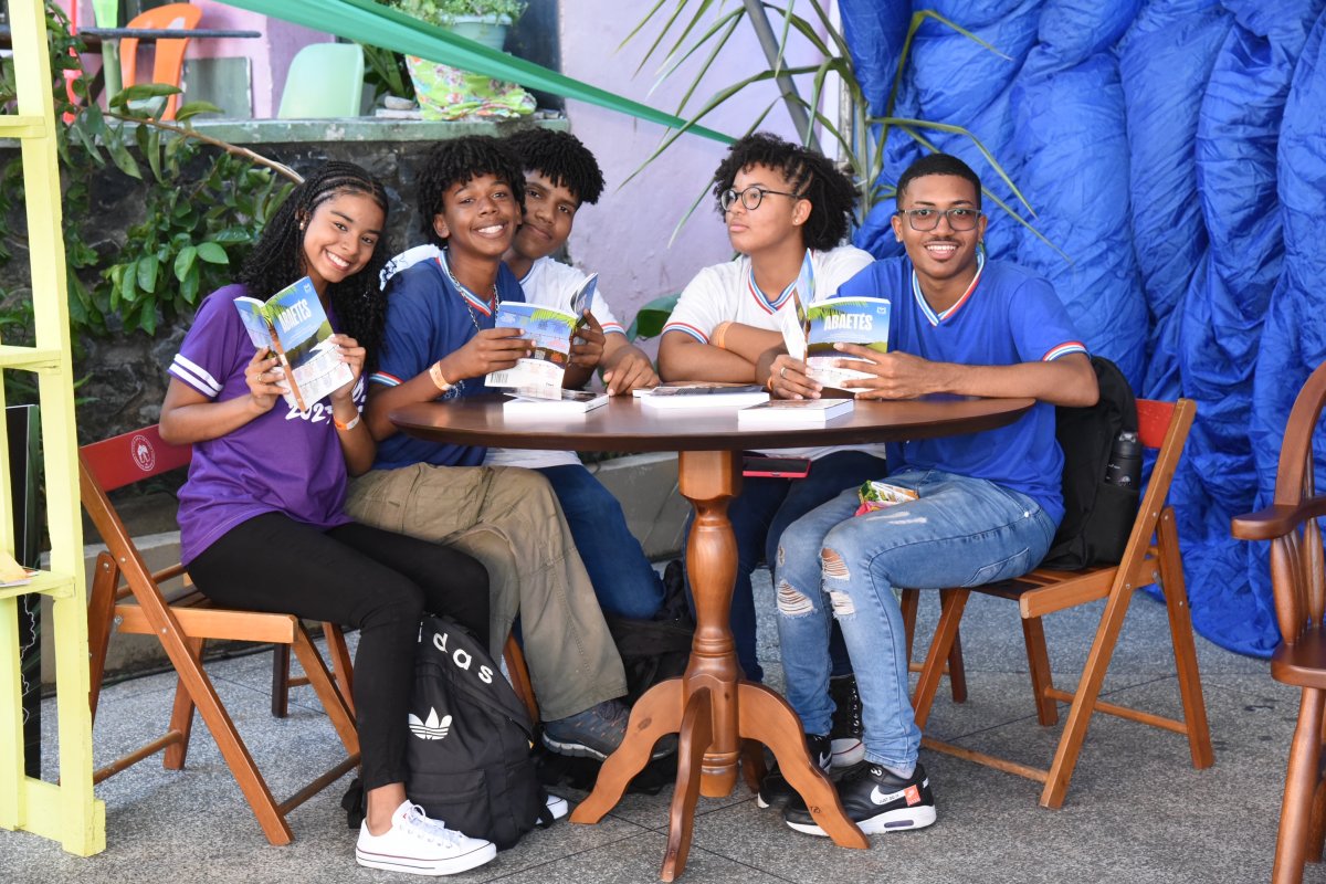 4ª Festa Literária Arte e Identidade abre inscrições para Concurso de Escrita Criativa!