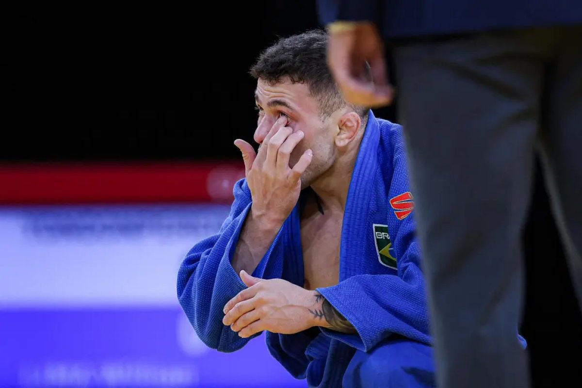 Willian Lima leva a prata, primeira medalha do Brasil em Paris