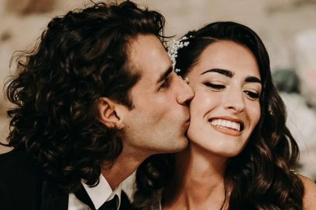 Atleta deixa o anel de casamento cair dentro do Rio Sena, em Paris!