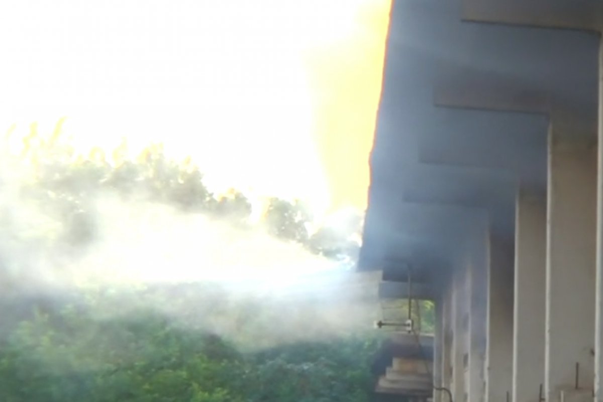 Galpão pega fogo próximo a terreno da nova Rodoviária de Salvador