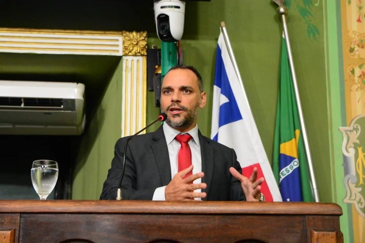 Augusto Vasconcelos acompanha manutenção do Plano Inclinado Liberdade-Calçada