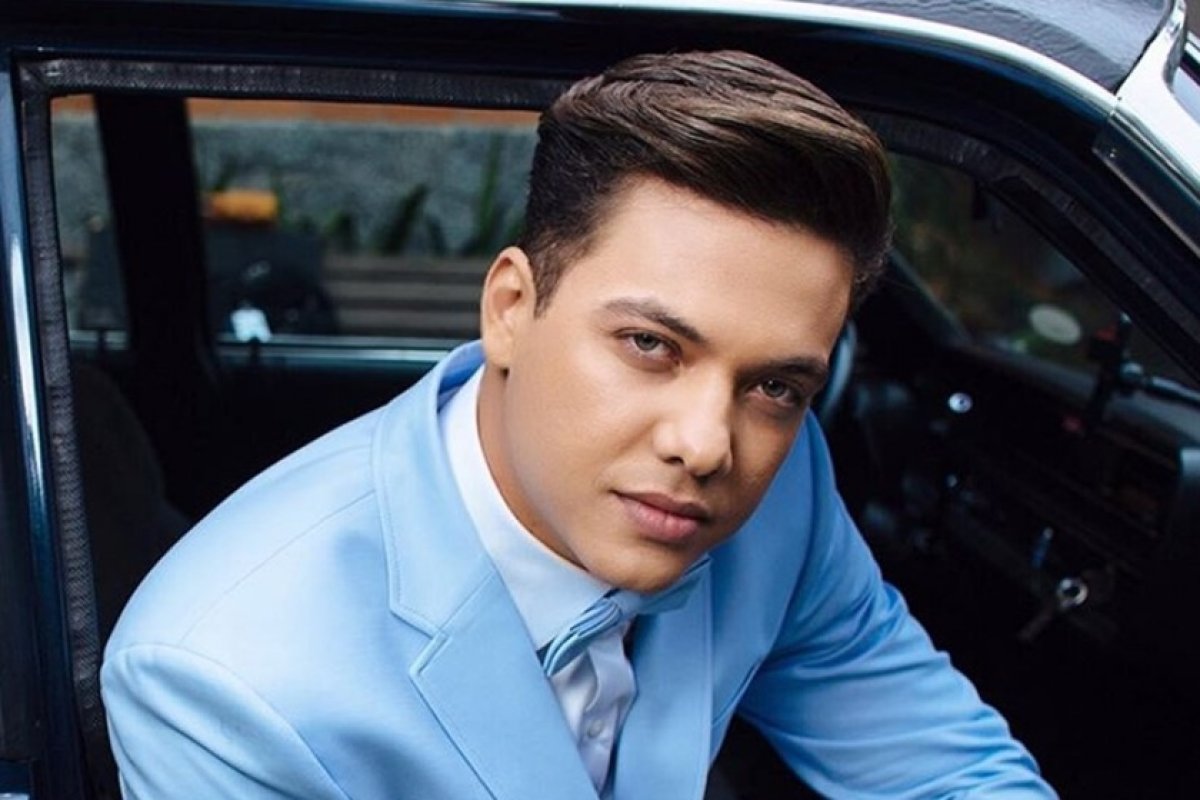 Wesley Safadão raspa a cabeça e agita a web