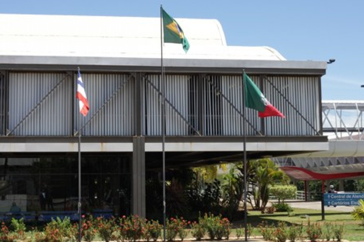 Justiça Eleitoral suspende divulgação de pesquisas de empresa por candidatos na Bahia; entenda