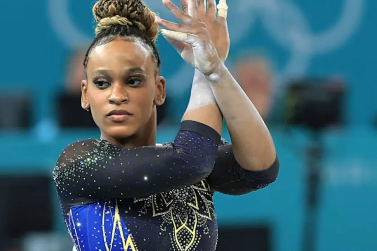 Rebeca Andrade iguala recorde feminino de medalhas olímpicas