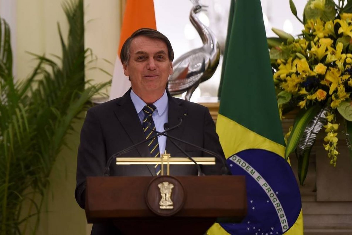 Bolsonaro diz entender deportação de brasileiros pelos EUA