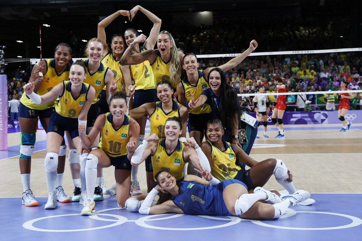 Brasil 'dá o troco' no Japão, faz 3 a 0 e garante vaga nas quartas
