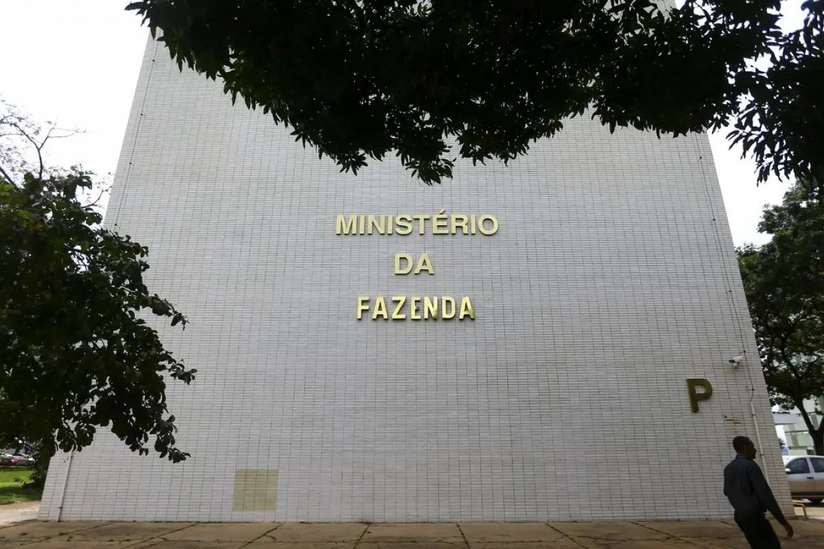 Esforço fiscal de ministérios chega a R$ 46,6 bi com congelamento e controle preventivo de despesas