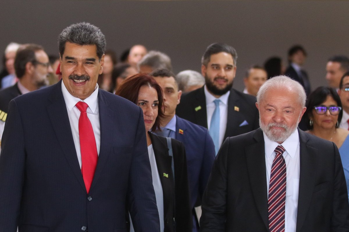 Maduro quer telefonar para Lula, mas ligação ainda não está marcada