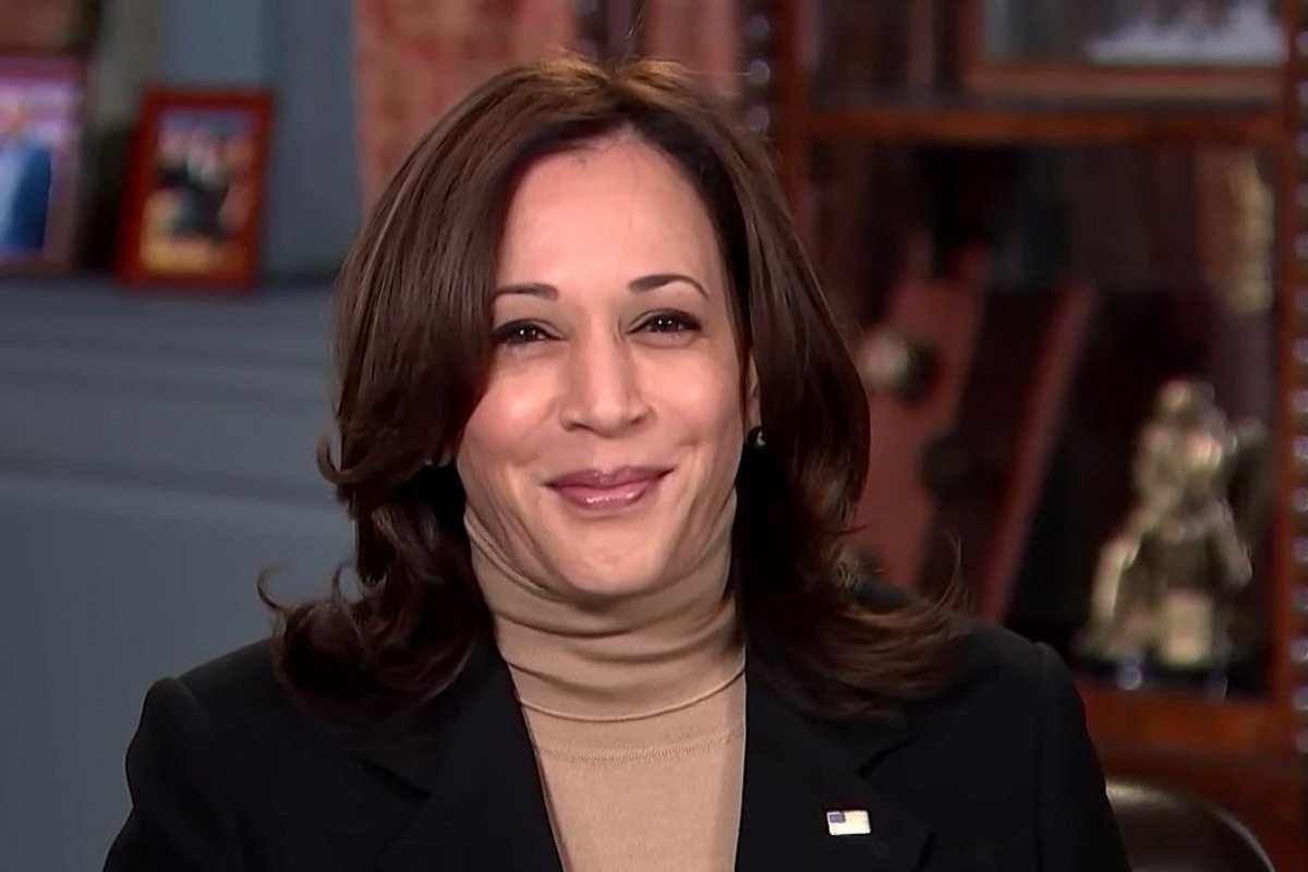 Doações a campanha de Kamala Harris disparam e chegam a US$310 milhões em julho