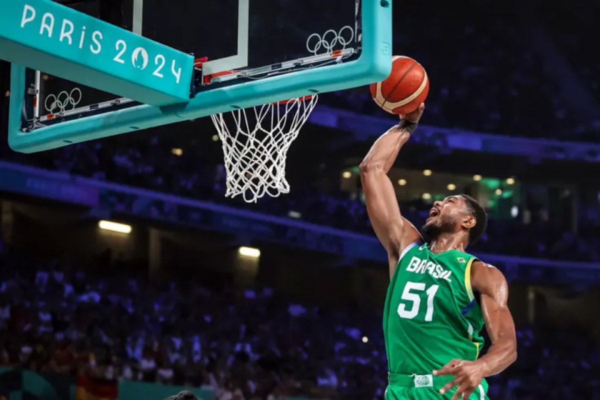 Vitória da Grécia garante o Brasil nas quartas de final do basquete