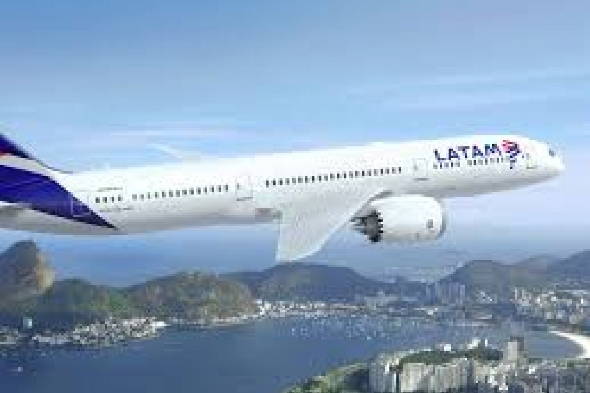 Latam encerra parceria com a American Airlines