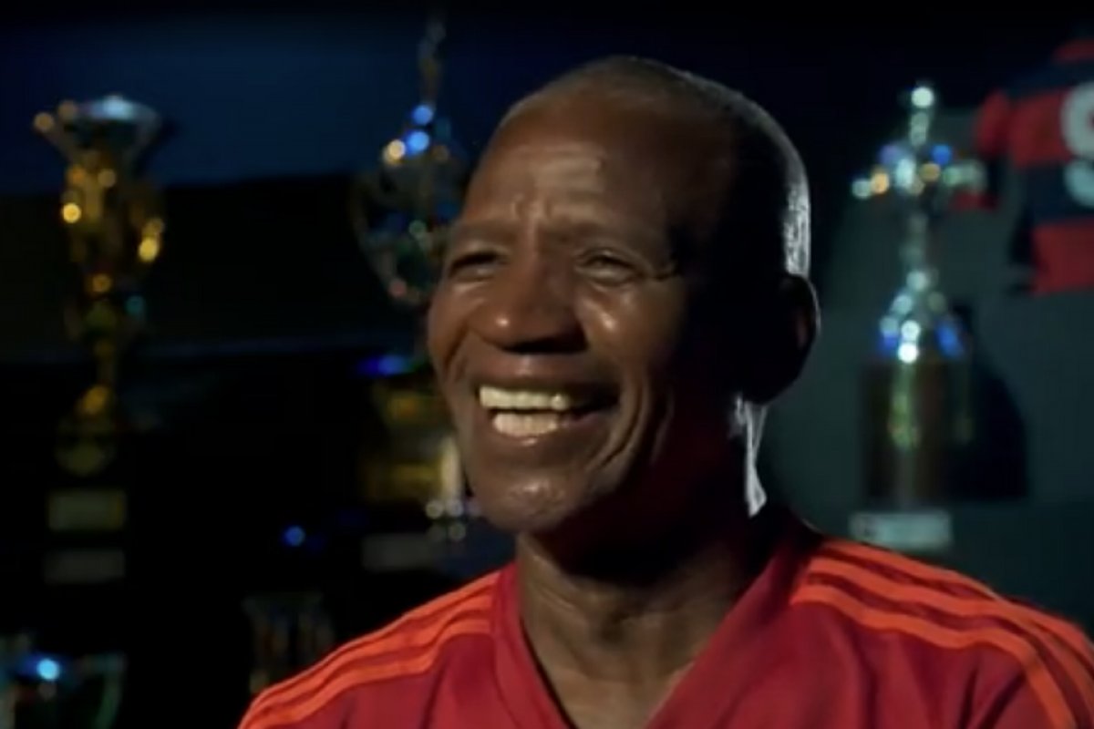 Morre Adílio, campeão mundial do Flamengo, aos 68 anos