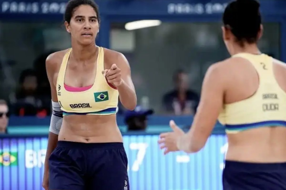 Duda e Ana Patrícia dominam dupla japonesa e vão às quartas de final