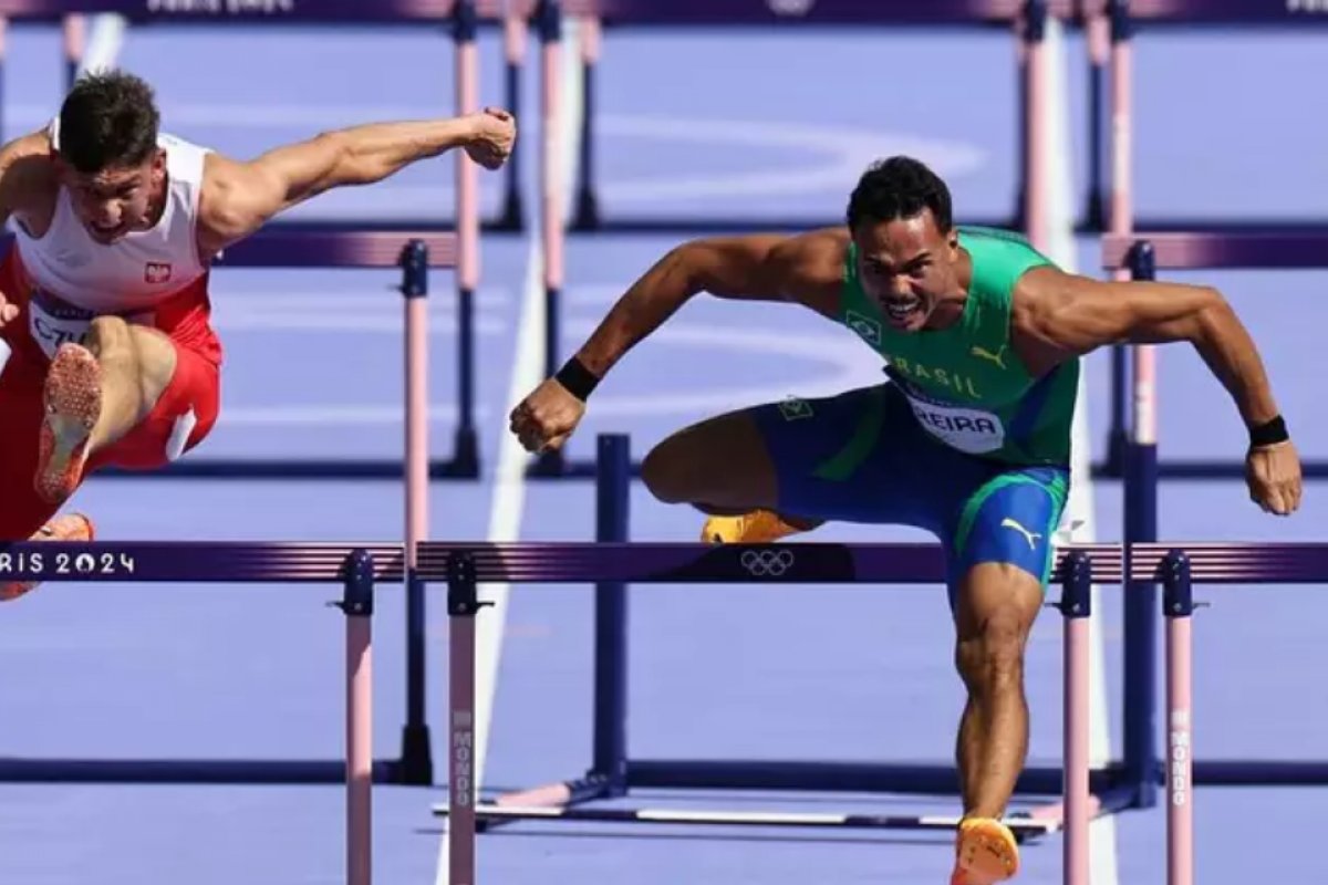 Rafael Pereira vence a repescagem e se classifica para a semifinal dos 110 m com barreiras