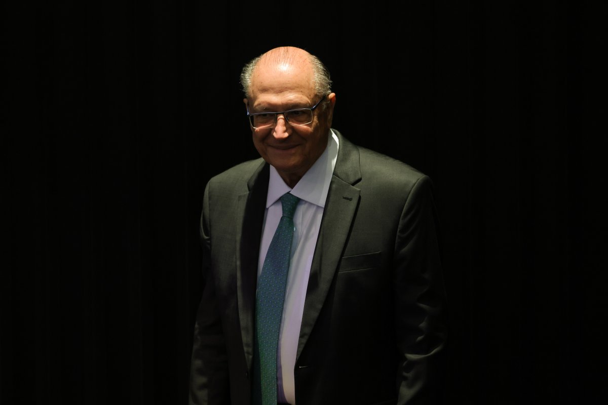 Justiça mantém ação contra Alckmin por receber doação ilegal em 2014