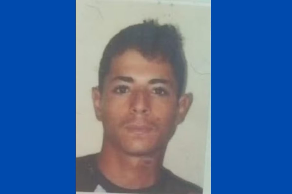 Jovem de 23 anos é morto a tiros na frente da família na Bahia