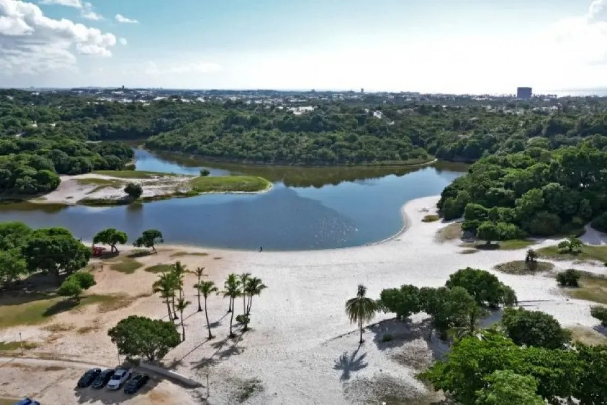 Governo da Bahia assina contrato para construção do projeto de reforma da Lagoa do Abaeté