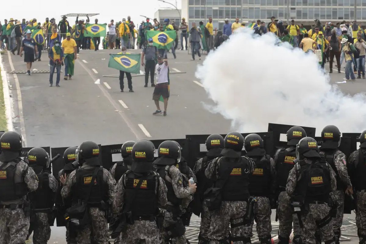 AGU cobra R$ 56 mi de cinco condenados pelos atos de 8 de janeiro