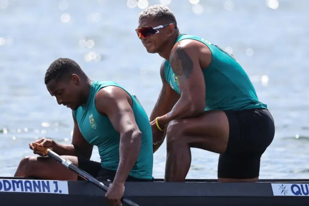 Isaquias Queiroz e Jacky Godmann terminam em último na final do C2 500