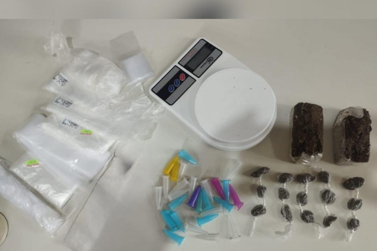 PM apreende quantidade de drogas em Almadina