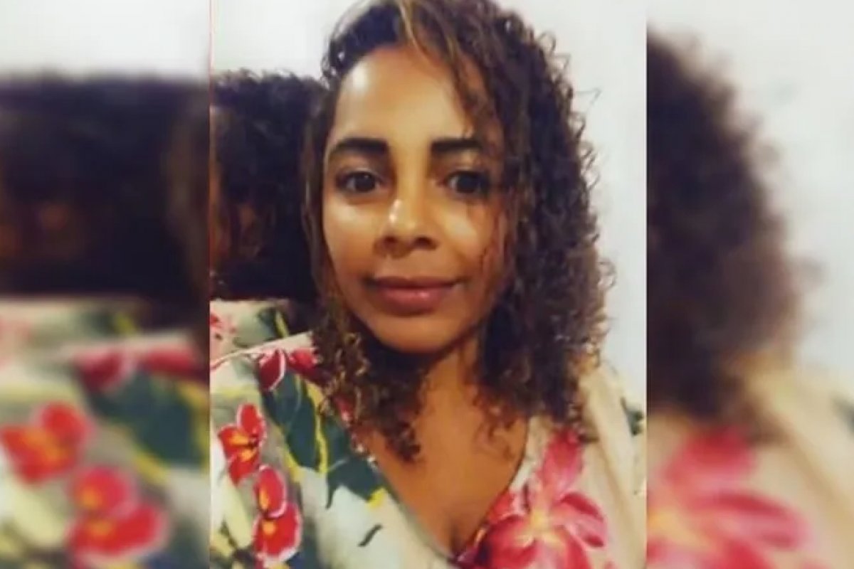 Mulher é morta a tesouradas após discussão com companheira