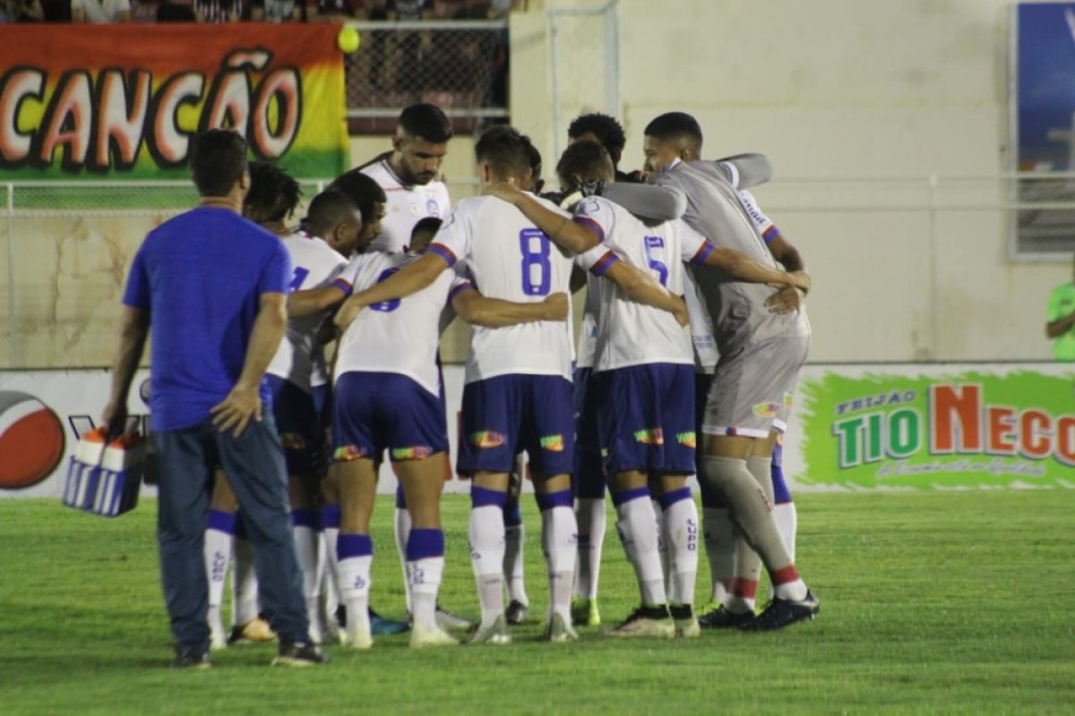 Bahia reencontra neste domingo (26) o ídolo Nonato pelo Baianão