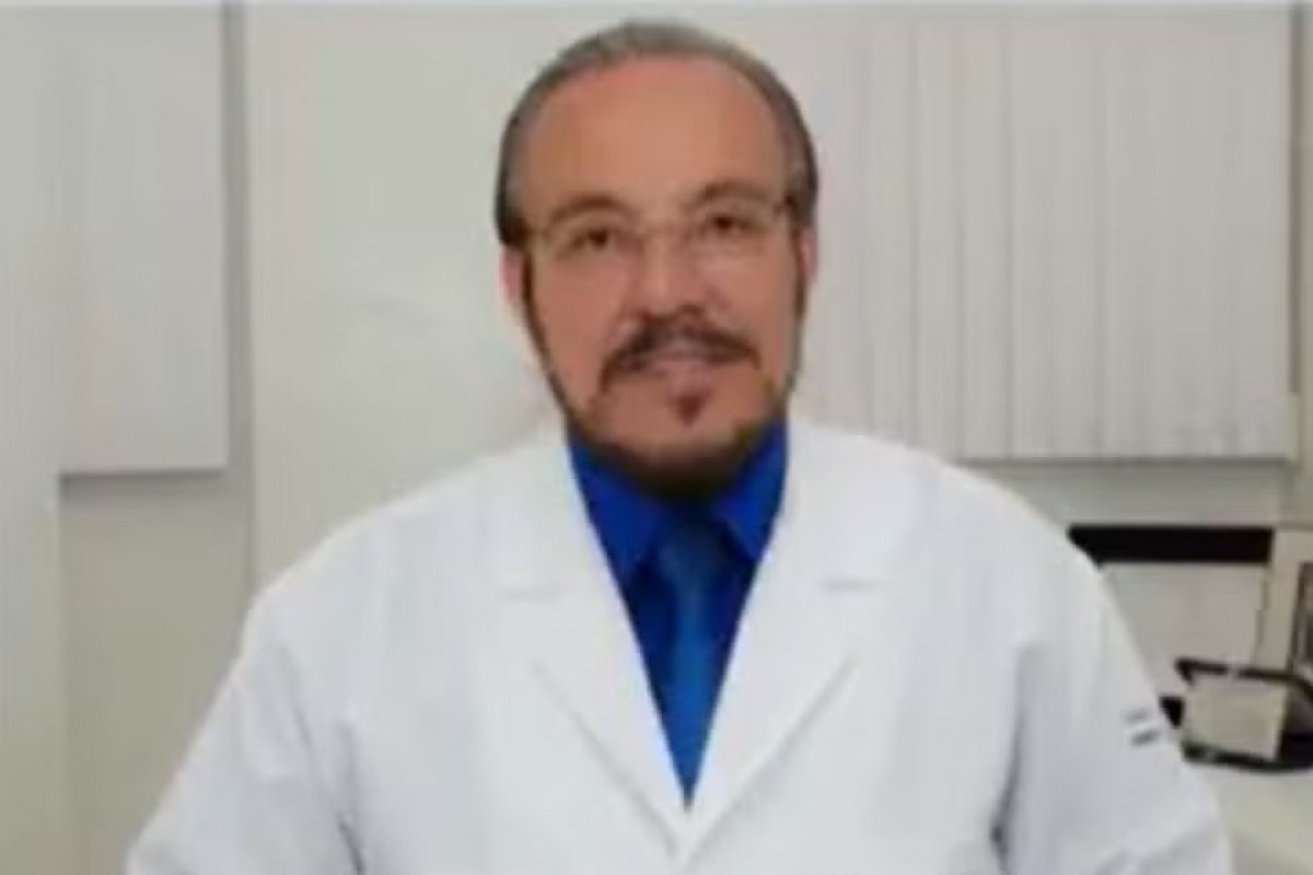 Médico investigado por abuso sexual contra pacientes na Bahia começa a ser interrogado pela polícia