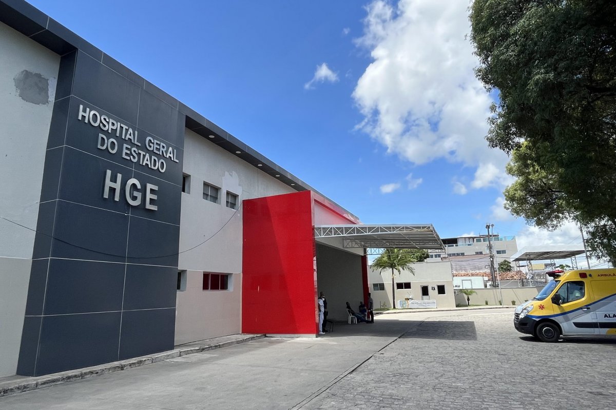 Jovem feita refém em Salvador perdeu visão de um dos olhos; vítima teve rosto atingido por bomba