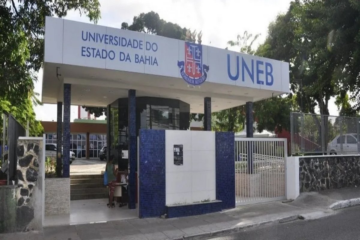 UNEB anuncia concurso público com 68 vagas e salário a partir de R$ 1.660