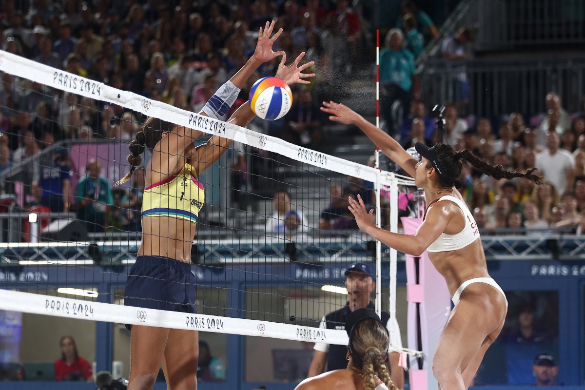 Duda e Ana Patrícia vencem, e Brasil é ouro no vôlei de praia após 8 anos