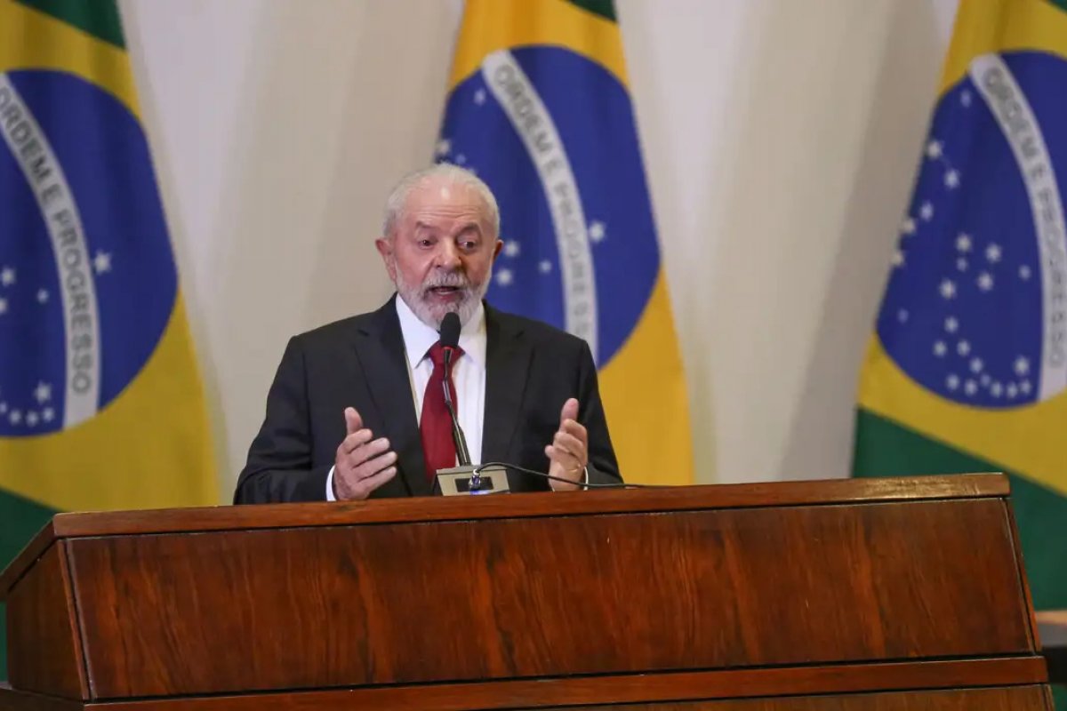Em nota, Lula decreta luto no país pelas vítimas do acidente aéreo em SP