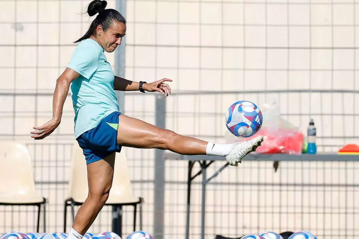 Marta começa disputa pelo ouro na reserva