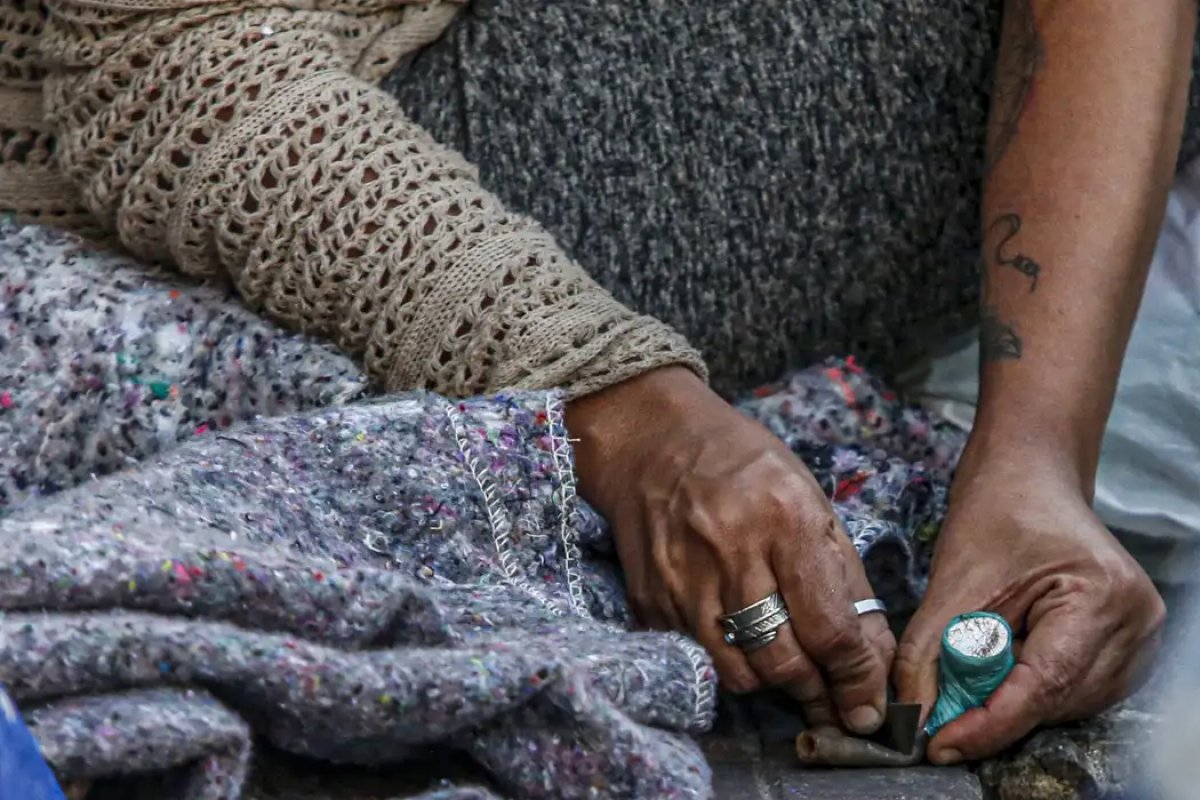 Estudo associa maior risco de usar drogas se amigos na infância tiverem predisposição ao abuso