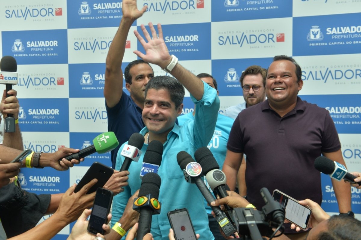 "Acredito que possamos passar o Rio de Janeiro em turismo de negócios", aposta ACM Neto