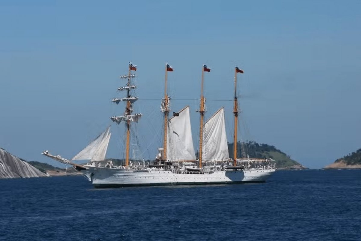 Navio-escola da Marinha chilena abre para visitação em Salvador neste domingo (11)