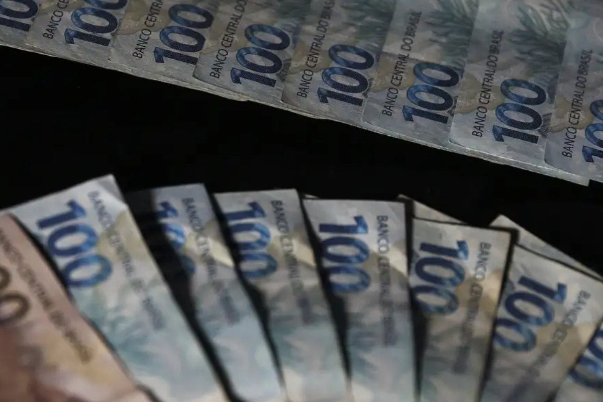 Governo já previa em maio alta de R$ 6,4 bi com BPC, mas adiou bloqueio e liberou recursos extras