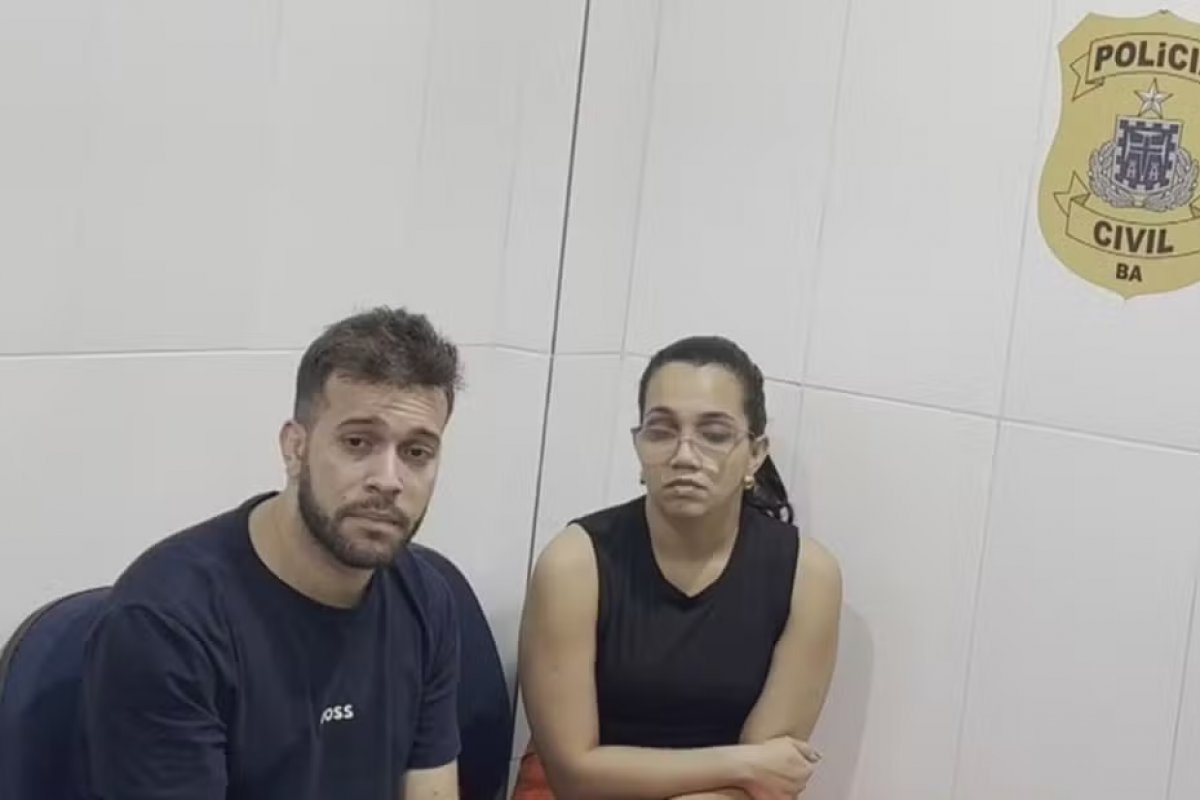 Investigado por matar delegada na Bahia confessa crime e diz ter agido 'em legítima defesa'; vítima foi estrangulada com cinto de segurança