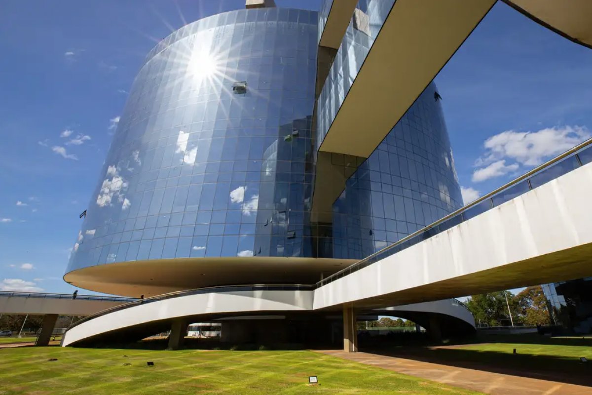 Homem é condenado a 14 anos de prisão por tentativa de homicídio contra policiais rodoviários federais