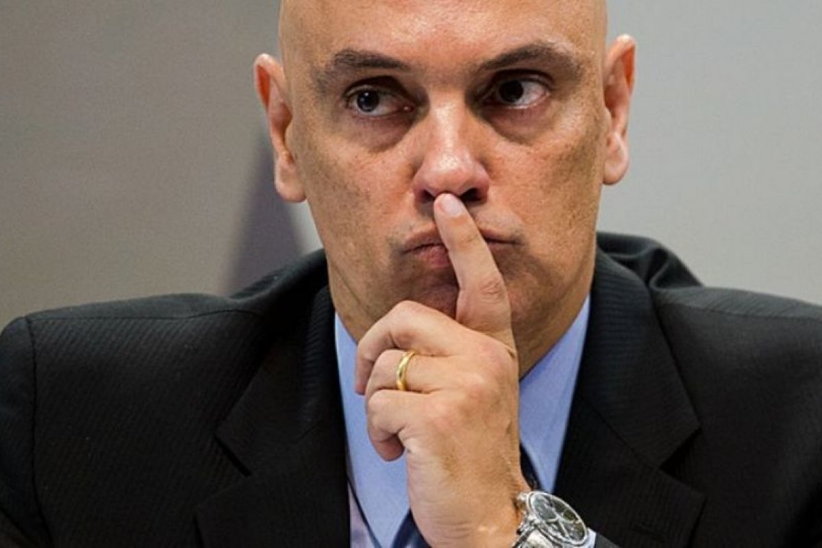 Gabinete de Moraes afirma que que não há irregularidades em pedidos do ministro a órgãos do TSE