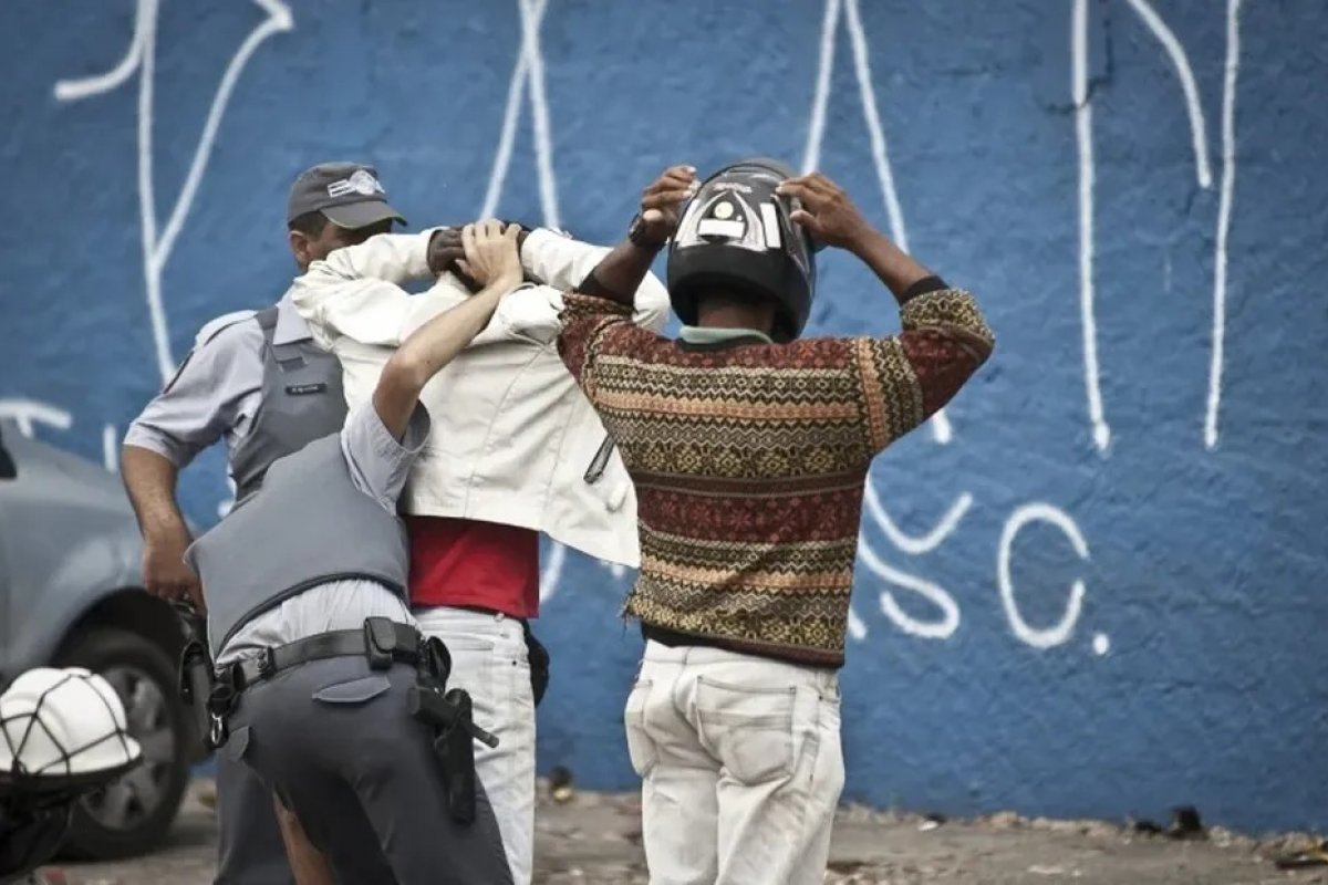 Crianças e adolescentes foram mortas quatro vezes mais pela Polícia, na Bahia, do que a média nacional