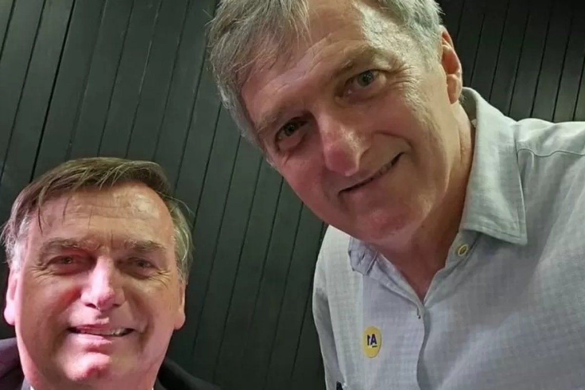 Em 8 anos, irmão de Bolsonaro mais que triplica patrimônio