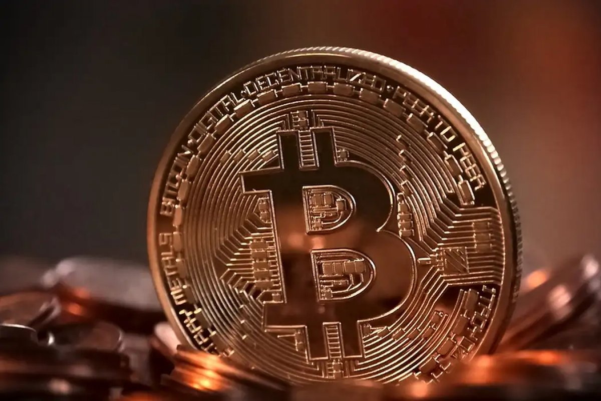 Governo Lula estuda lançar programa para aumentar controle da comercialização de criptomoedas