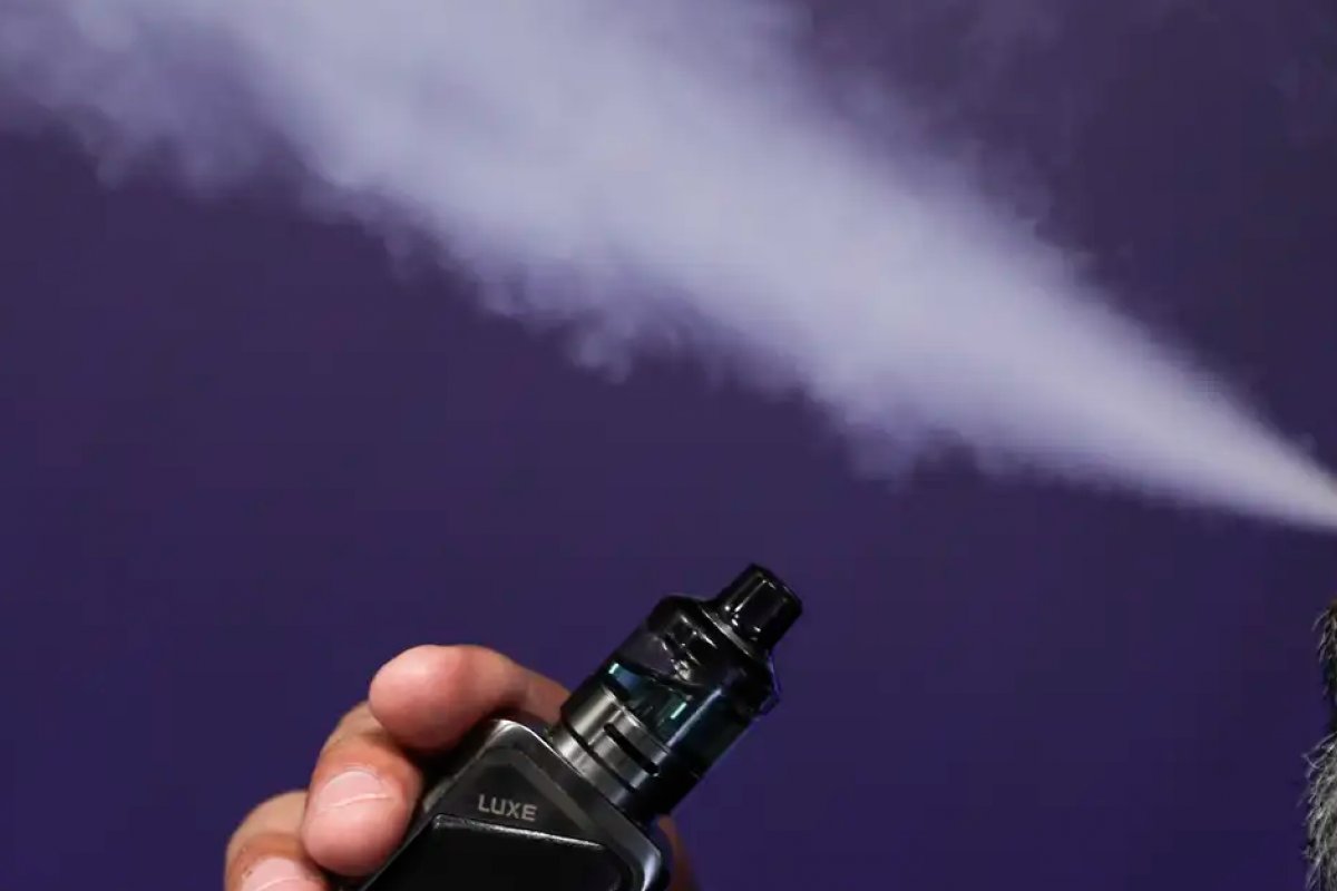 Comissão do Senado adia análise de projeto que regulamenta cigarros eletrônicos